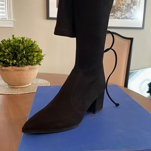 NWT Stuart Weitzman Thighland over the knee black suede boot. Brand new. Size 4